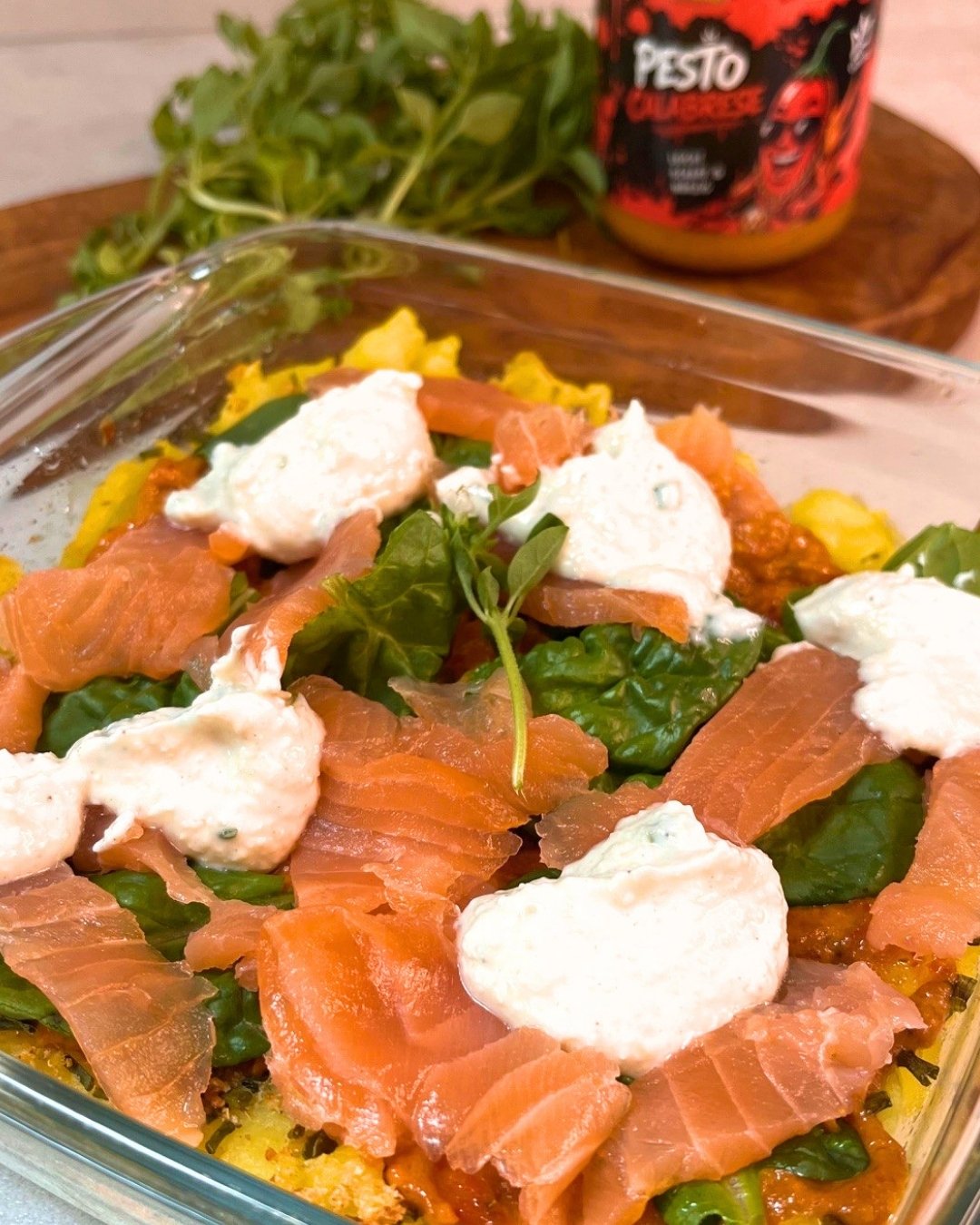 Knusper Kartoffel mit Pesto und Lachs