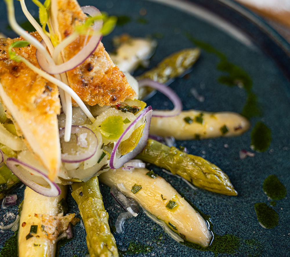 haehnchen auf spargel haehnchen auf spargel