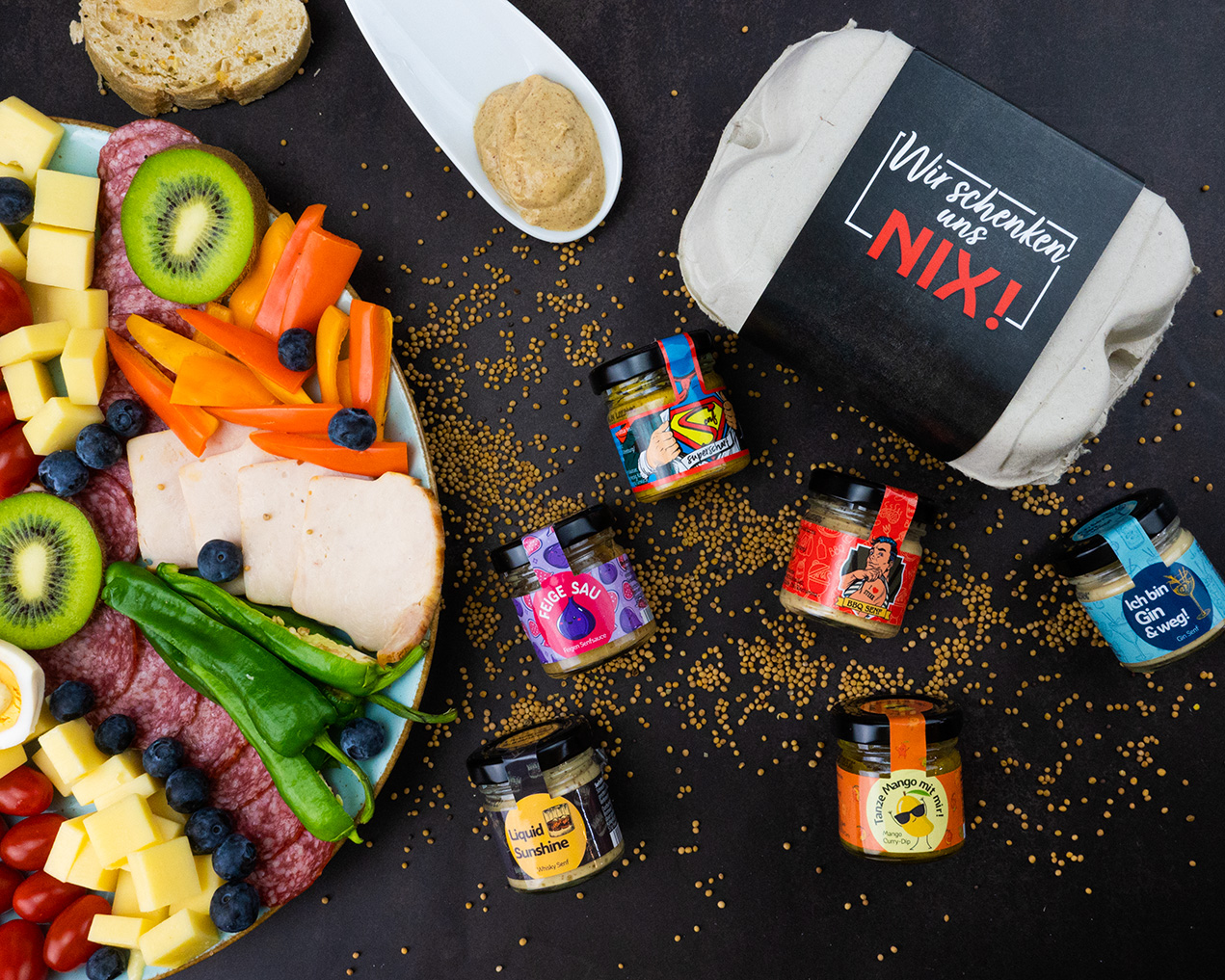 Wir-schenken-uns-NIX-Eierschachtel_Food NIX gefüllt mit sechs Mini Senfgläsern