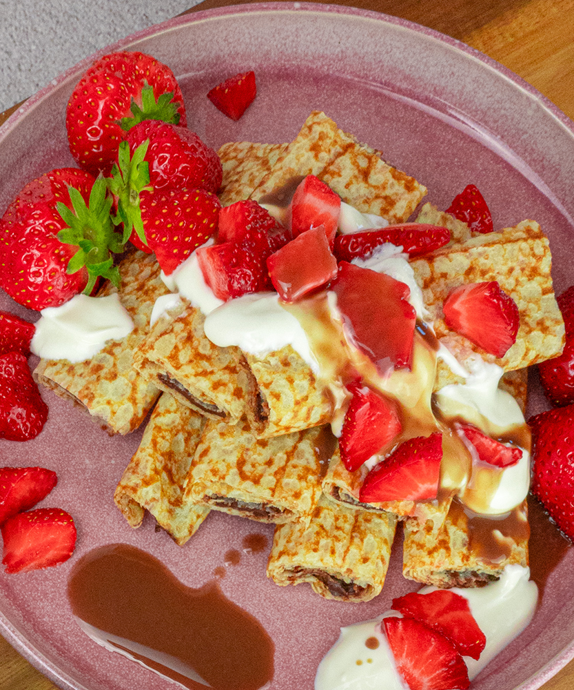 pfannkuchen mit erdbeeren und eierlikoer pfannkuchen mit erdbeeren und eierlikoer