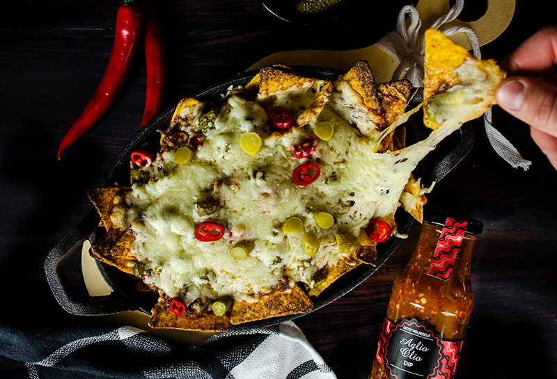 nachos mit aglio olio dip Nachos mit Aglio Olio Dip & Käse