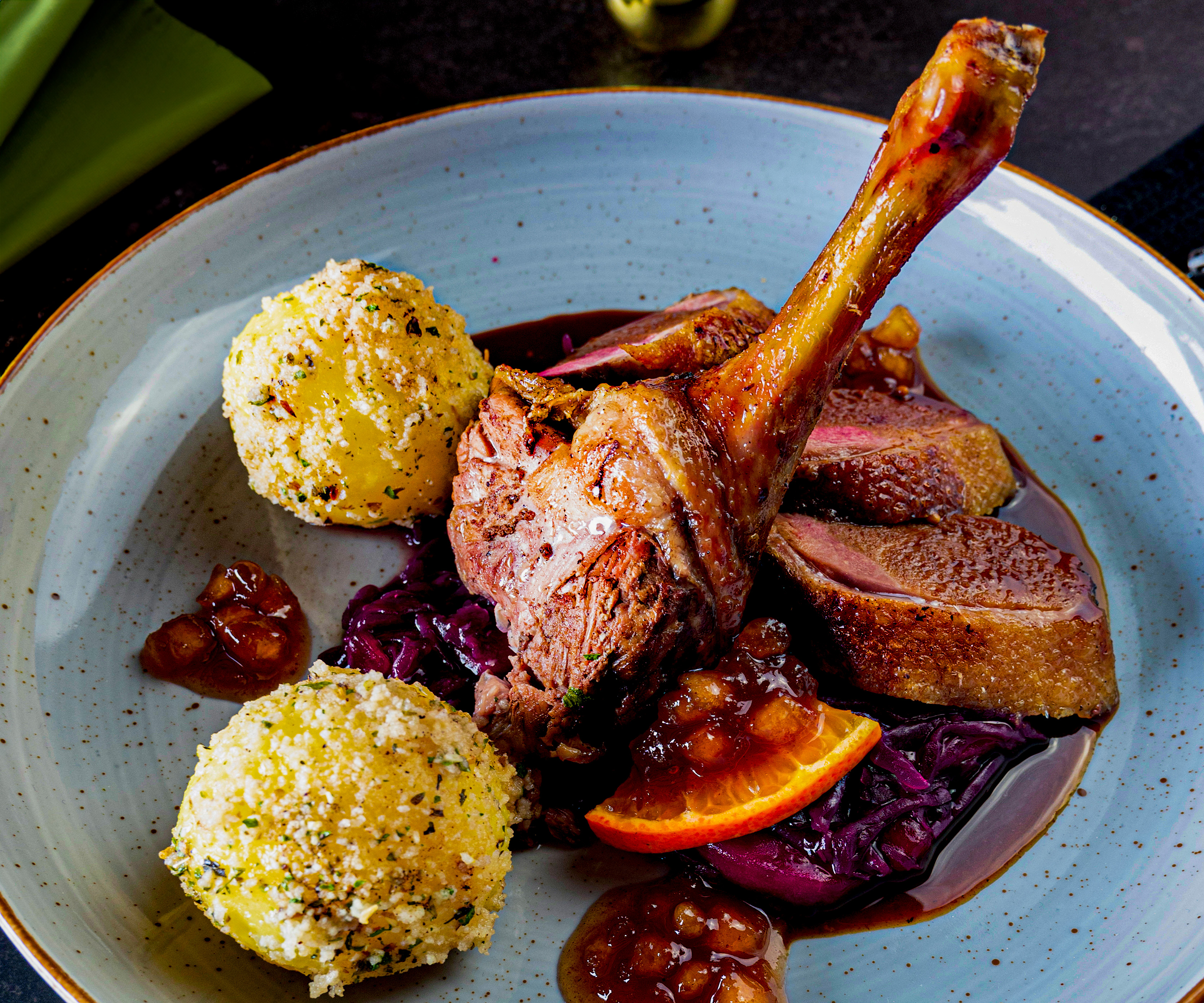 entenbraten mit kloessen entenbraten mit kloessen