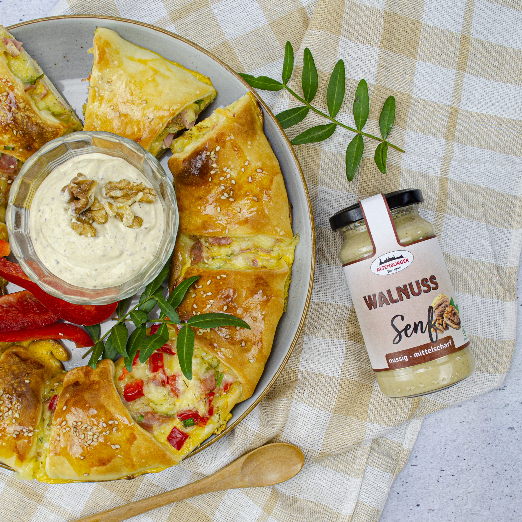 27345-neu-Walnuss-Senf-Food Walnuss Senf ideal zum Dippen oder Verfeinern.