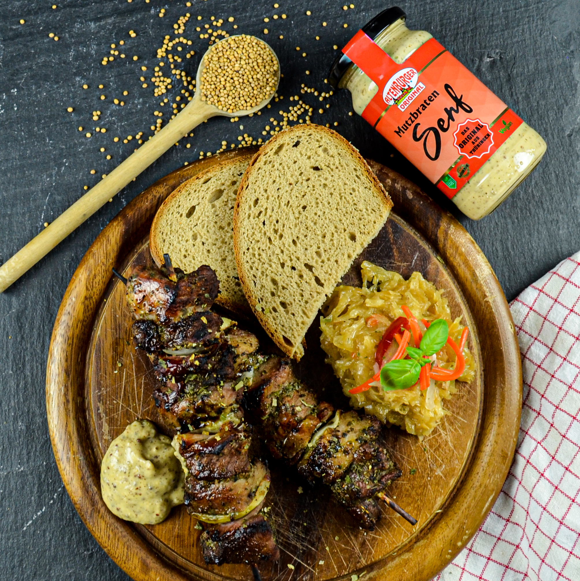 Mutzbraten Senf gibt dem Mutzbraten eine pikante Note