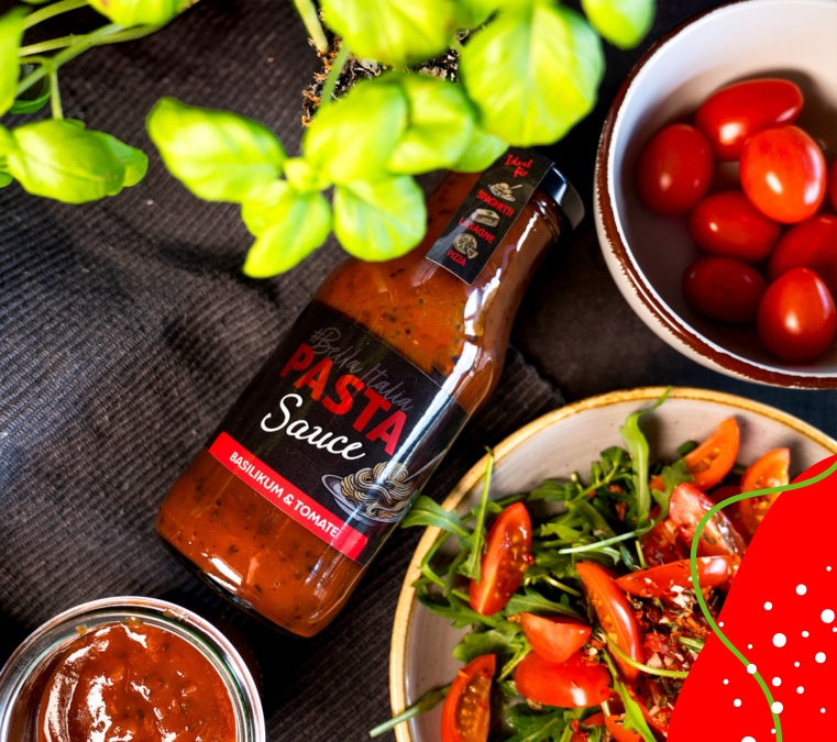 pasta sauce mit tomaten und gewuerzen pasta sauce mit tomaten und gewuerzen