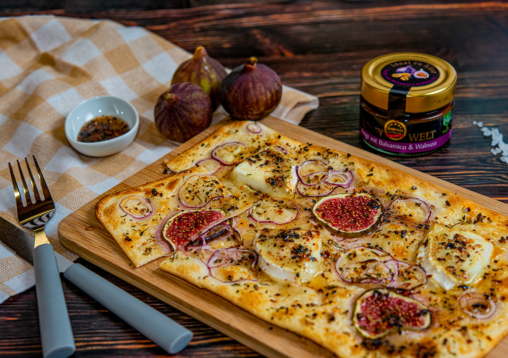 flammkuchen mit feigen chutney flammkuchen mit feigen chutney