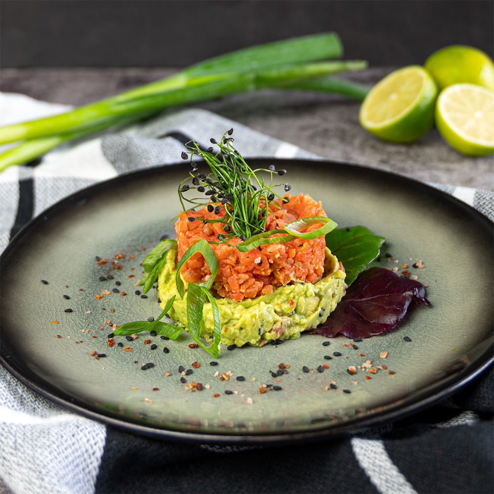 lachstatar mit avocadocreme lachstatar mit avocadocreme