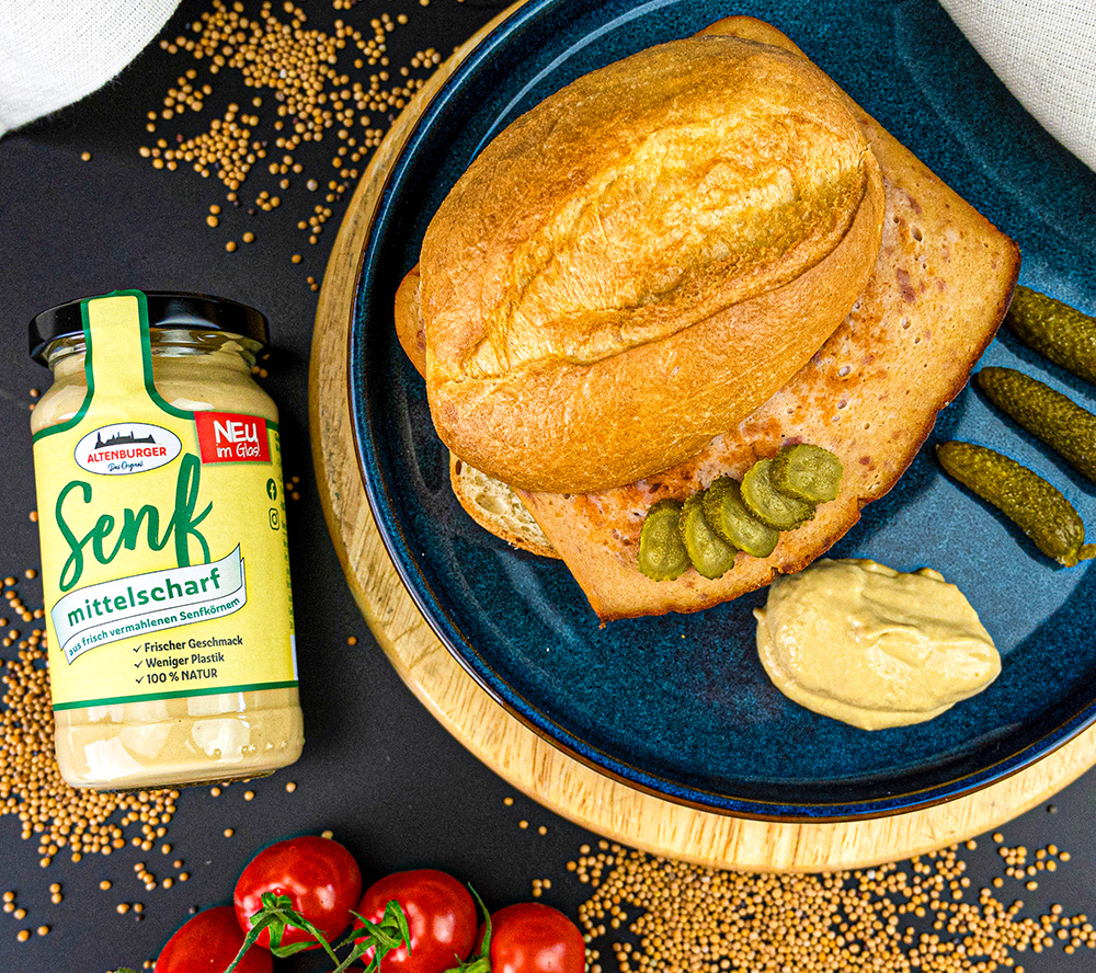 leberkaese mit mittelscharfem senf leberkaese mit mittelscharfem senf